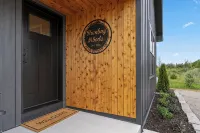 Humbug Abode - located on beautiful 5 acres, minutes drive to Sister Bay