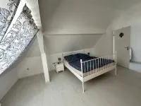 Large apartment in the center of Plön within walking distance to the lake/shops. Children's room Hotels in Plon