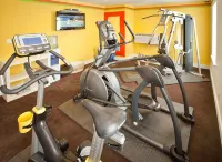 Menlo Park Inn - Gym