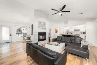 3BR Palm Desert Oasis near El Paseo - Private Pool, Spa & Putting Green - Private Pools