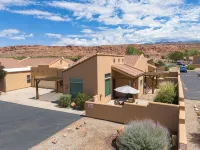 Moab Rim Village 2Br Condo w/ Pool & Red Rock View - Jacuzzi