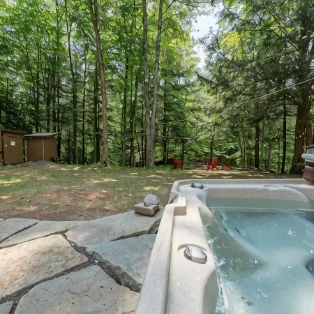 Creekside vintage retreat with HOT TUB!