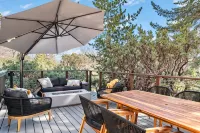 Sky Ridge Cabin  · Culdesac w/ Level Entry Access & Entertainment