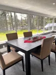 Muskoka lakefront,private sand beach ,cosy-family cottage