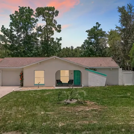 Manatee pool home