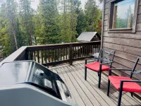 Cozy Family Cabin with Hot Tub & Stunning Views - 24 Miles to Breckenridge! - 3-Star