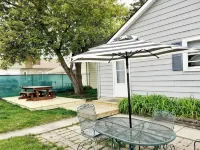 3-bedroom vacation home just a short walk to Lake Michigan