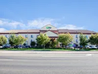 Holiday Inn Express & Suites CLOVIS-FRESNO AREA by IHG Hotels in Clovis