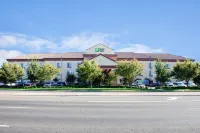 Holiday Inn Express & Suites CLOVIS-FRESNO AREA by IHG