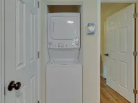 Charming 2-Bd 1-Ba home in Easley near GVL & Clemson w/ WiFi, Self check-in & AC Hotels in Easley