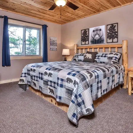 Nature's Edge: Lakefront Home - WiFi, Free Firewood, Generator, No Cleaning Fee!