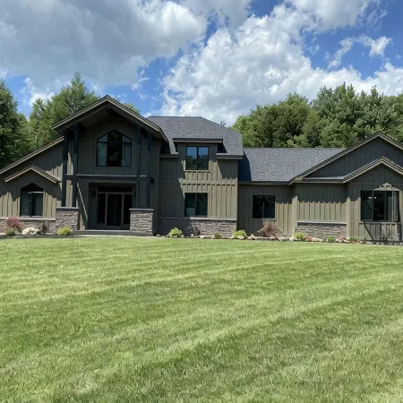 Large 4 Br w Htd Saltwater Pool and Hot Tub. 15 Mins to Saratoga City and Track