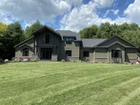 Large 4 Br w Htd Saltwater Pool and Hot Tub. 15 Mins to Saratoga City and Track - Homestays