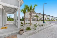 New Townhome with Private Beach Club