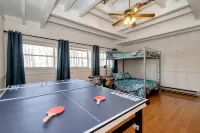 New! Big Deck, Views, Hot Tub, Fire, Game Rm, Open Living, Grill