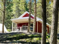 The Avalanche at Elk Ridge Village cabin 301E with views of Flathead Lake
