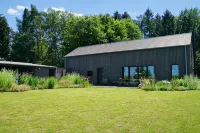 Wäller Haus - Design home with fireplace & private fenced garden - Villas