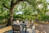 1924 Zion Western Farmhouse - 3-Star