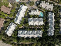 Best Whistler Village location | Free parking | Pool/Hot tub | 2-level condo - Jacuzzi