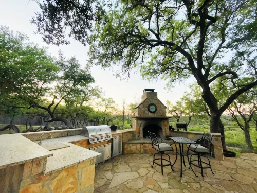 Luxury Private Ranch Style Villa