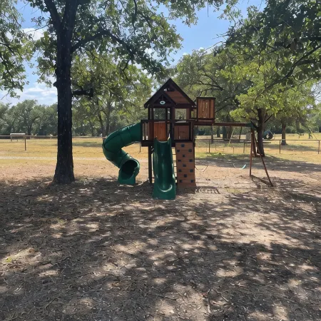 Cottage just 30 minutes from Texas A&M, 15 minutes from Premiere baseball field