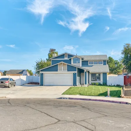 Mountain Oasis Home with Pool- Pet friendly