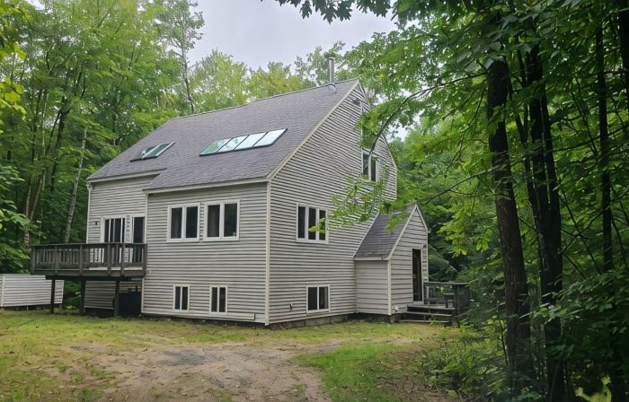 Spacious Home in Waterville Estates close to the community center