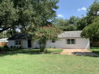Durant 4BDR house/56 acres less than a 1/2 mile/Choctaw Casino - 3-Star