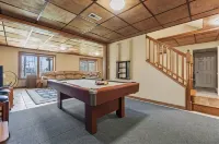Lakefront Cabin Boat slip Wifi Fishing Firepit - Homestays