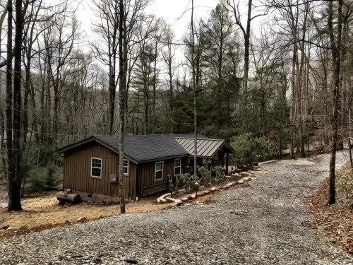 Cozy Appalachian Trail Cabin - Woody Gap & Blood Mountain in Suches, GA - 4-stjärniga