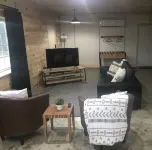 Evergreen Lodge newly remodeled studio apartment located close to Rend Lake - Wifi