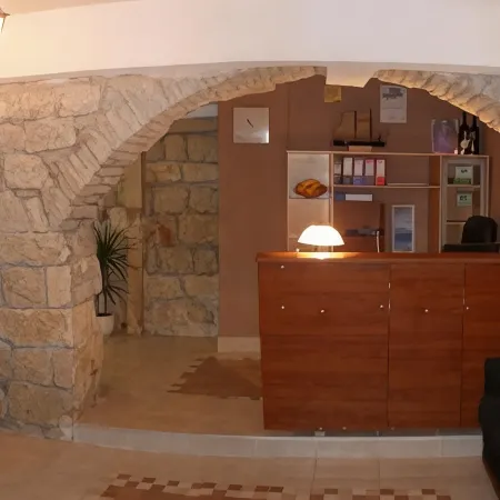Carol Rooms