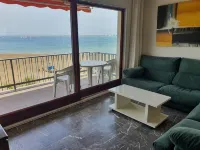 Nice Apartment in Front of the Beach for 8 People in the Center of Roses - 2-Star