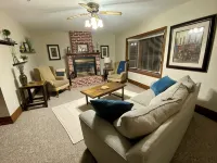 Serenity Cottage at Mineral Point - Wifi