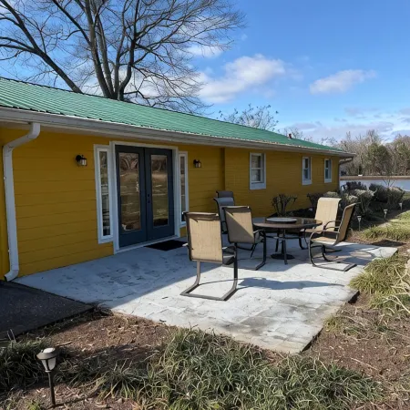 Come and stay at our waterfront 3200 sq ft Guest House!