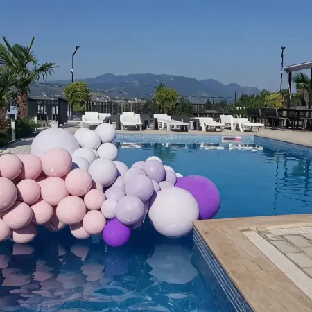Safari House Tbilisi Wine & Family Hotel