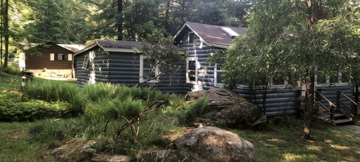 Cozy Cabin Near Nature Trails, Waterfalls and 10m to Music at Bethel Woods! Hotels in Sullivan County