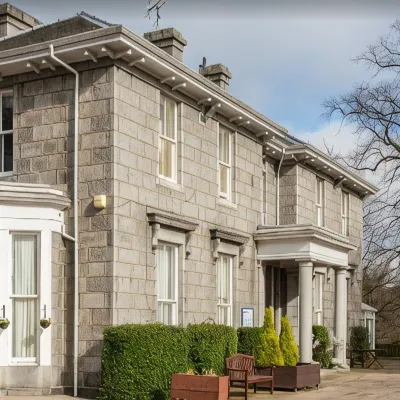 Woodside House Отели рядом с достопримечательностью «Замок Слэйнс»