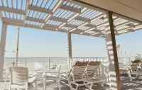 Gaido's Seaside Inn