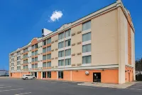 Finger Lakes Inn & Suites - Gym