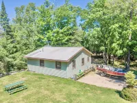 3BR Lakefront Cabin with WiFi & Private Docks
