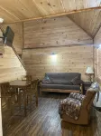 Pine Perfect Cabin on the edge of town only 1/2 mile from Current River! - Chalets