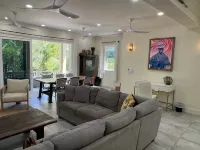 Lo Key Cottages, the Beehive - Boutique