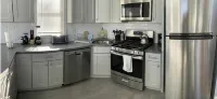 Sunny Modern Huge 3 bed 2 bath, 15 mins to downton NYC - 2-Star