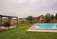 Splendid farmhouse in Val d'Orcia with private swimming pool and sauna - Pools