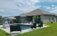 Cozy stay in Mission - With Pool & Patio - Pools