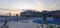 Flora Hotel