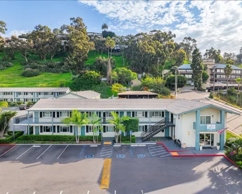 The Atwood Hotel San Diego - SeaWorld/Zoo Các khách sạn gần Sân bóng chày Petco Park