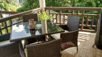 Affordable Luxury Two Bedroom Two Bathroom Apartment With Private Pool - 2 ดาว