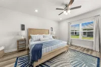 Walk2Beach & Pools, Golf Cart, Family Friendly, 4Br - Gym